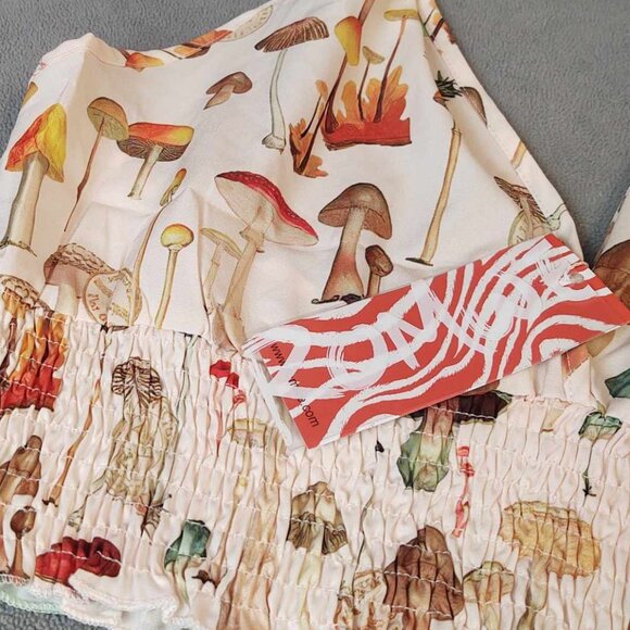NWT Mushroom Vintage Inspired Print Halter Crop Top - Picture 3 of 6